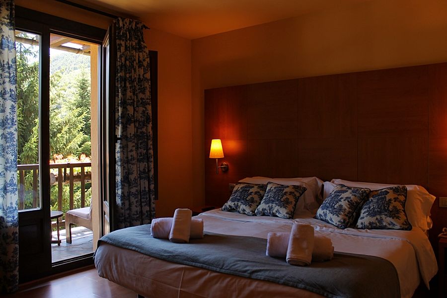 Hotel Saurat เอสปอต ภายนอก รูปภาพ